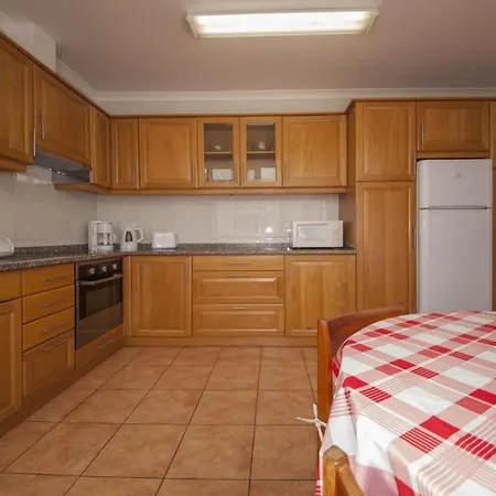B45 - Main Avenue 2 Bed *