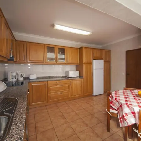 B45 - Main Avenue 2 Bed Appartement Lagos