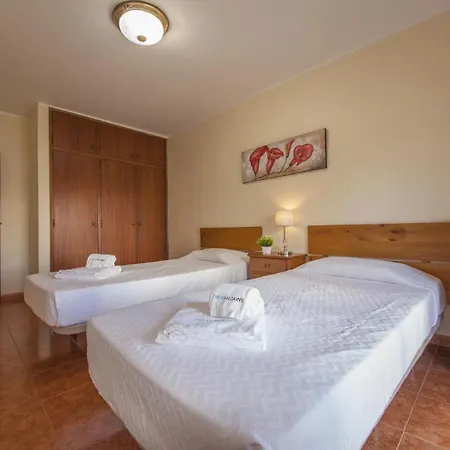 B45 - Main Avenue 2 Bed * Lagos