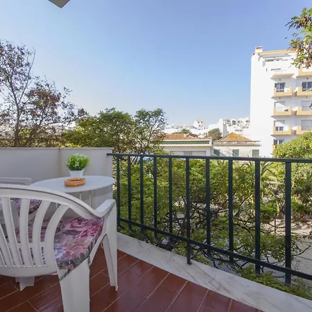 B45 - Main Avenue 2 Bed Appartamento *