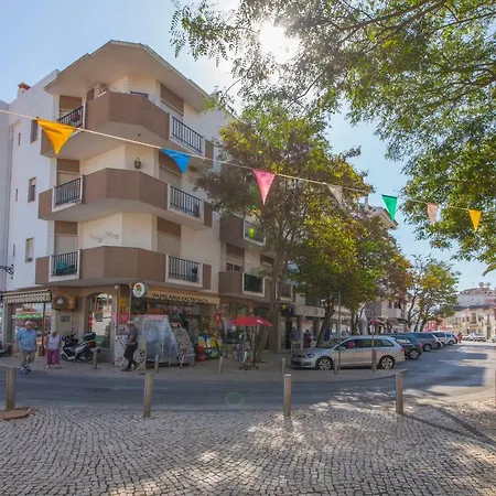 Main Avenue 2 Bed Лагуш